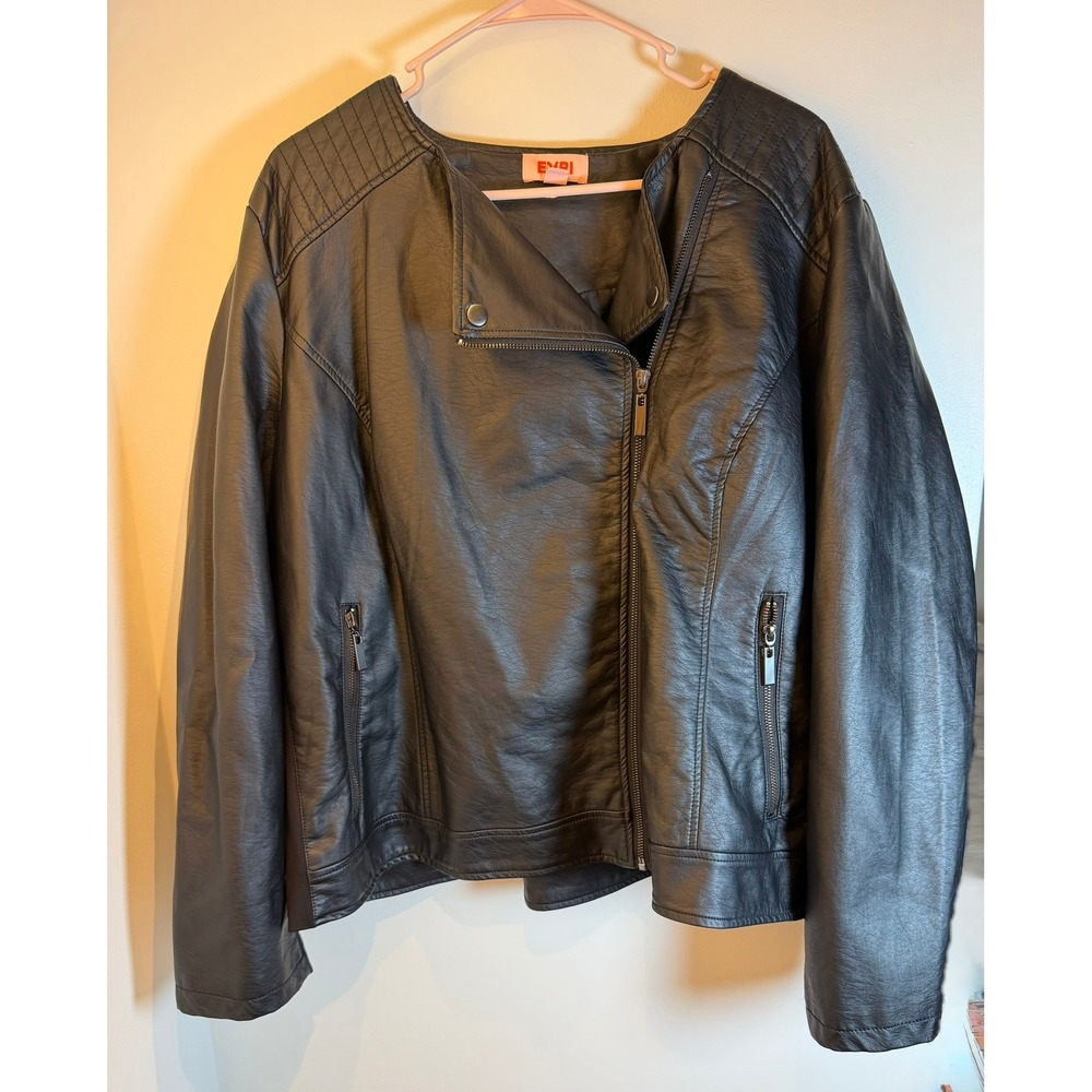 EVRI Black Faux Leather Moto Jacket‎ Womens 2X Quilted Shoulder Asymmetric Zip